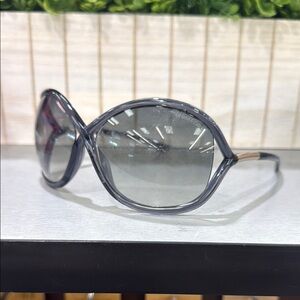 Tom ford Stylish Gray Sunglasses